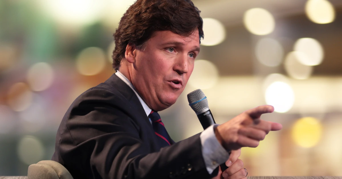 What Is Tucker Carlson Weight?